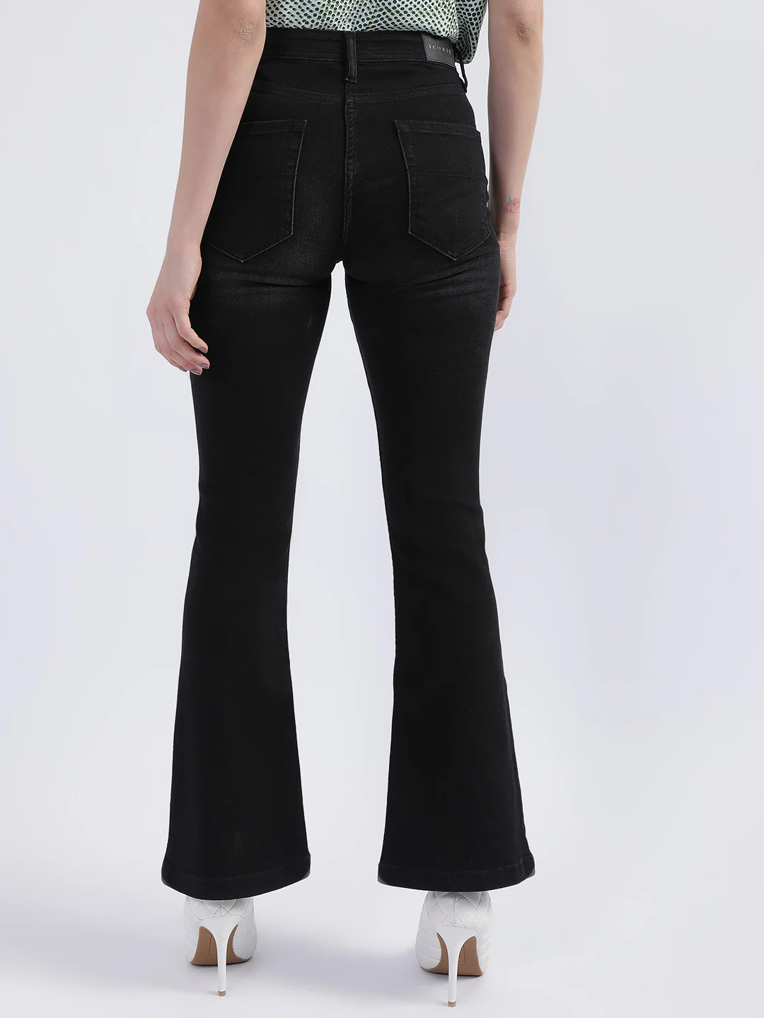 Iconic Women Black Solid Bootcut Jeans - Image 3