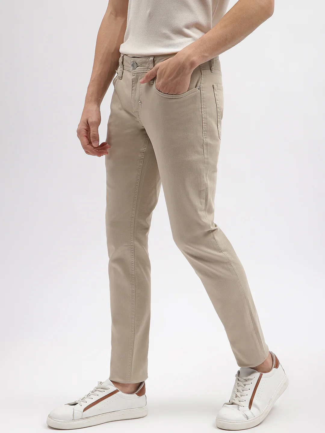 Antony Morato Men Beige Solid Tapered Fit Mid-Rise Jeans - Image 2