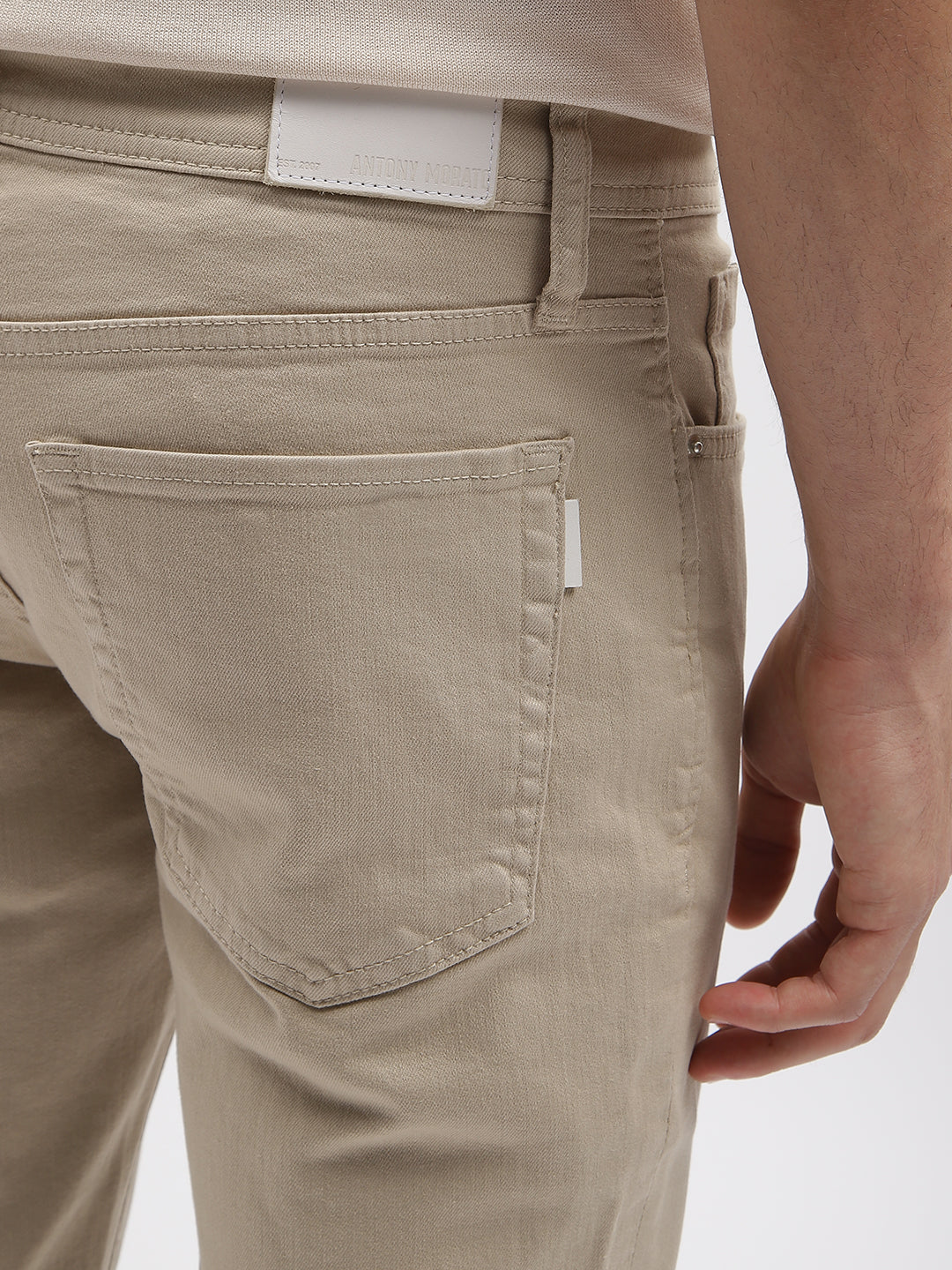 Antony Morato Men Beige Solid Tapered Fit Mid-Rise Jeans - Image 6