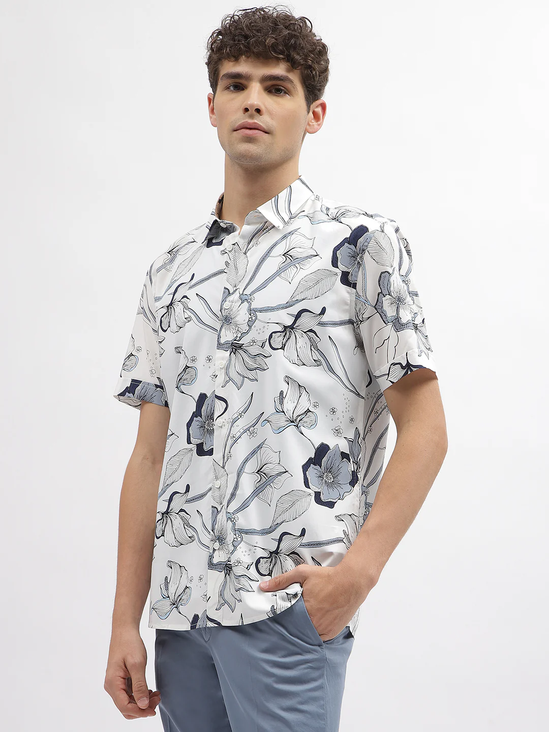 Antony Morato Men Off White Printed Spread Collar Short Sleeves Shirt - Image 5