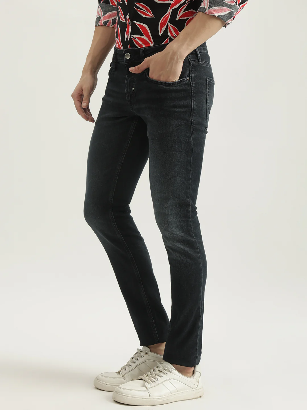 Antony Morato Men Black Washed Tapered Fit Jeans - Image 2