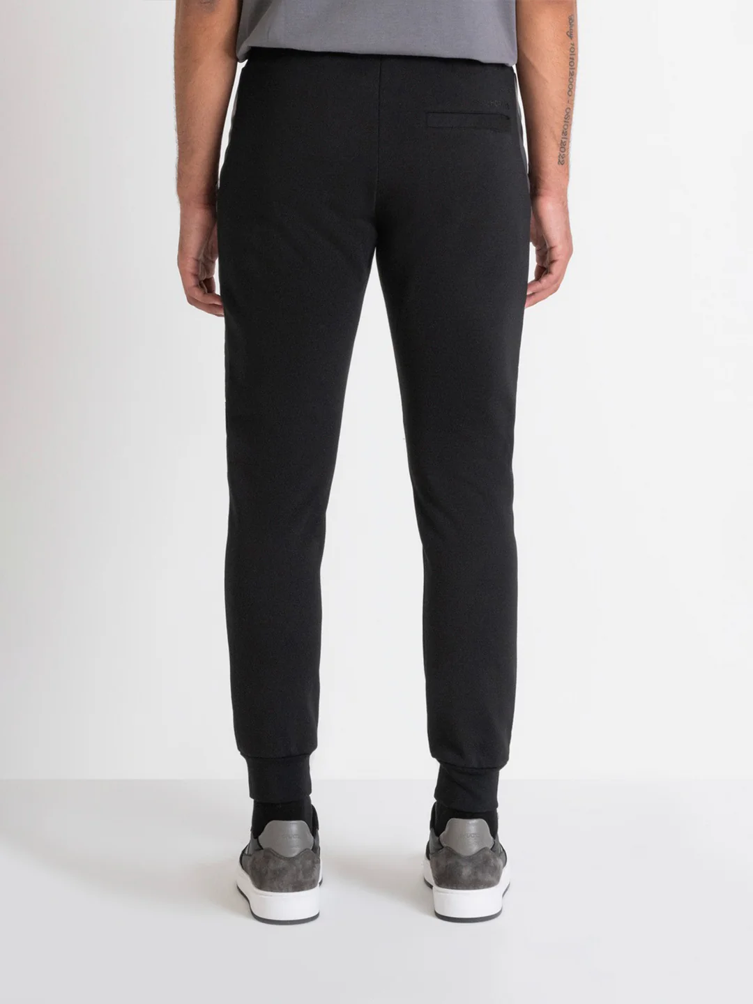 Antony Morato Men Black Solid Slim Fit Mid-Rise Jogger Style Track Pants - Image 2
