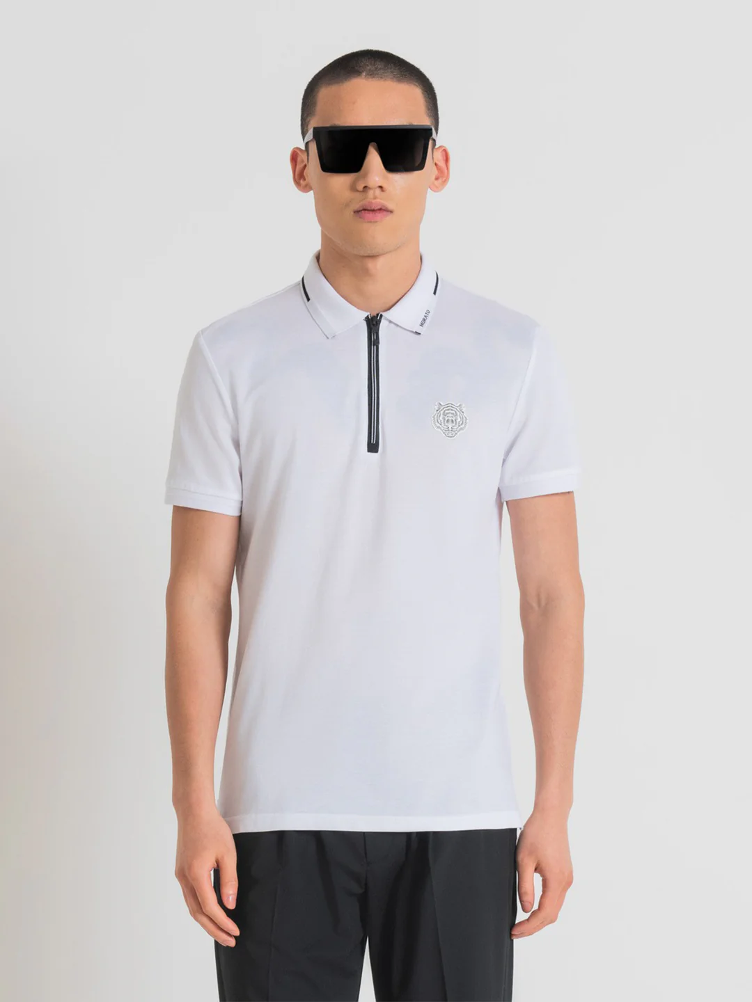 Antony Morato Men White Solid Collared Short Sleeves Polo Tshirt