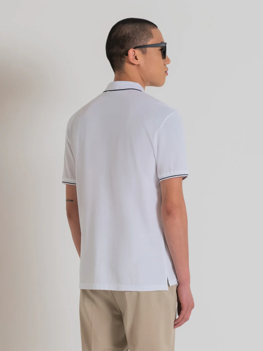 Antony Morato Men White Solid Collared Short Sleeves Polo Tshirt - Image 2