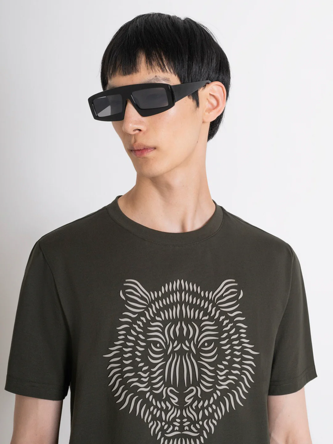 Antony Morato Men Green Printed Round Neck Short Sleeves Tshirt - Image 2