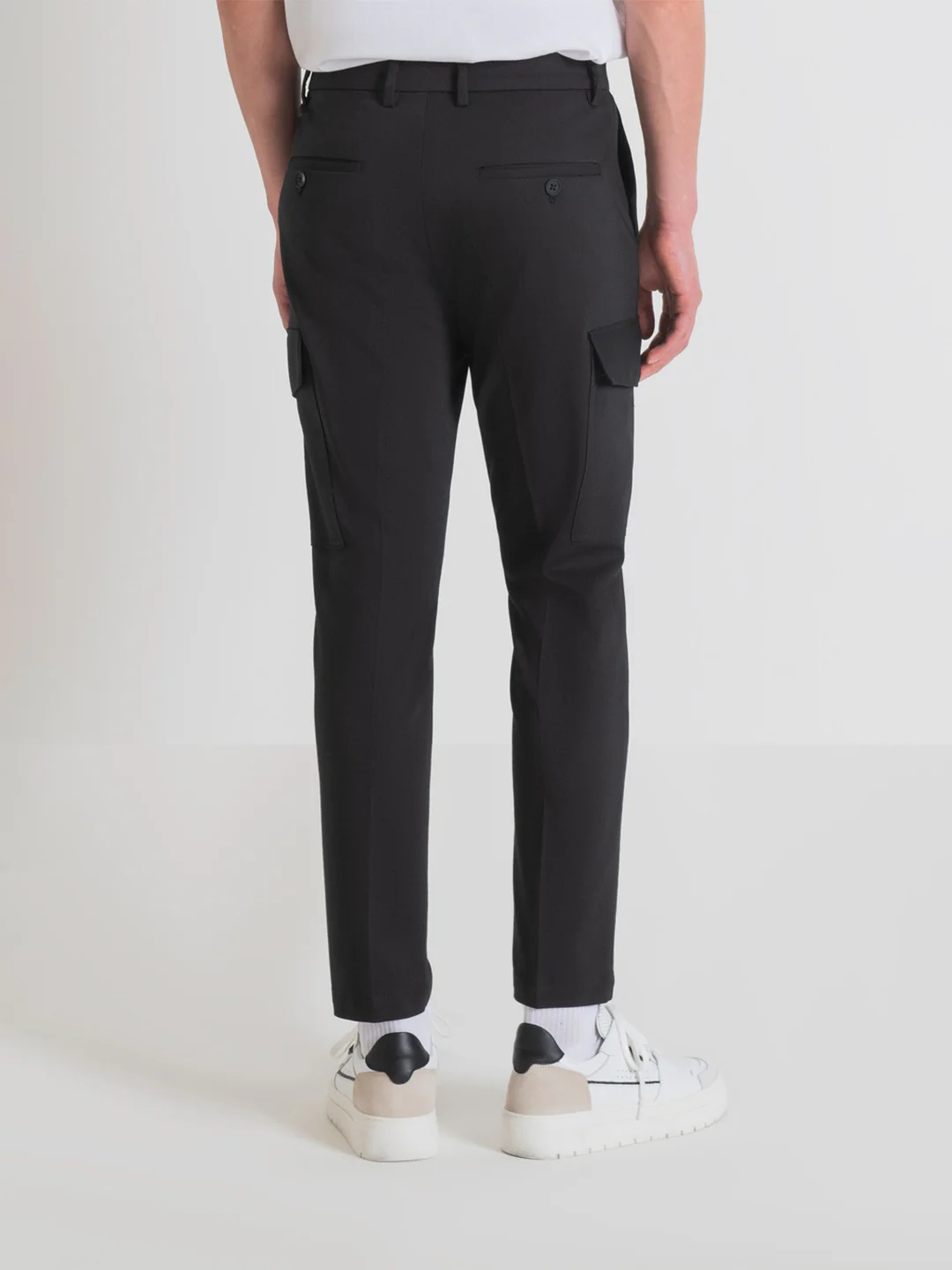 Antony Morato Men Black Solid Mid-Rise Skinny Fit Cargo Trouser - Image 2