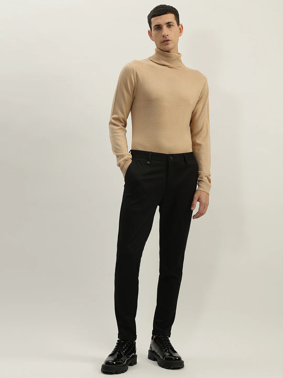 Antony Morato Men Solid Mid-Rise Flat-Front Trouser - Image 6