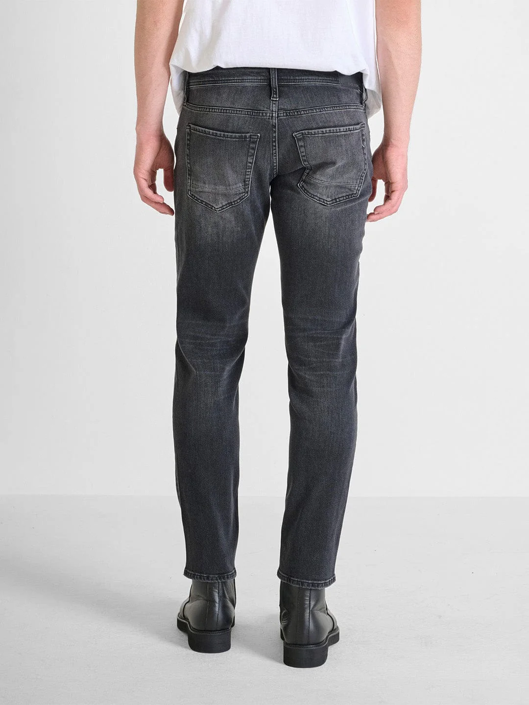 Antony Morato Men Black Tapered Fit Washed Jeans - Image 2