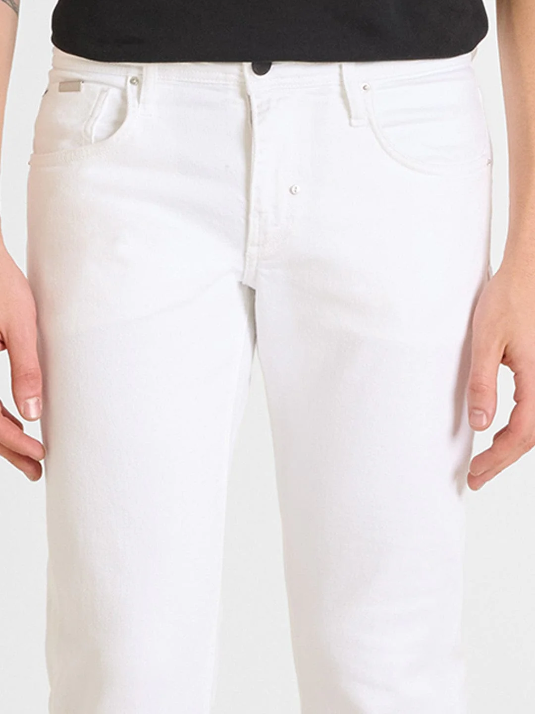Antony Morato Men Cream Tapered Fit Solid Jeans - Image 3