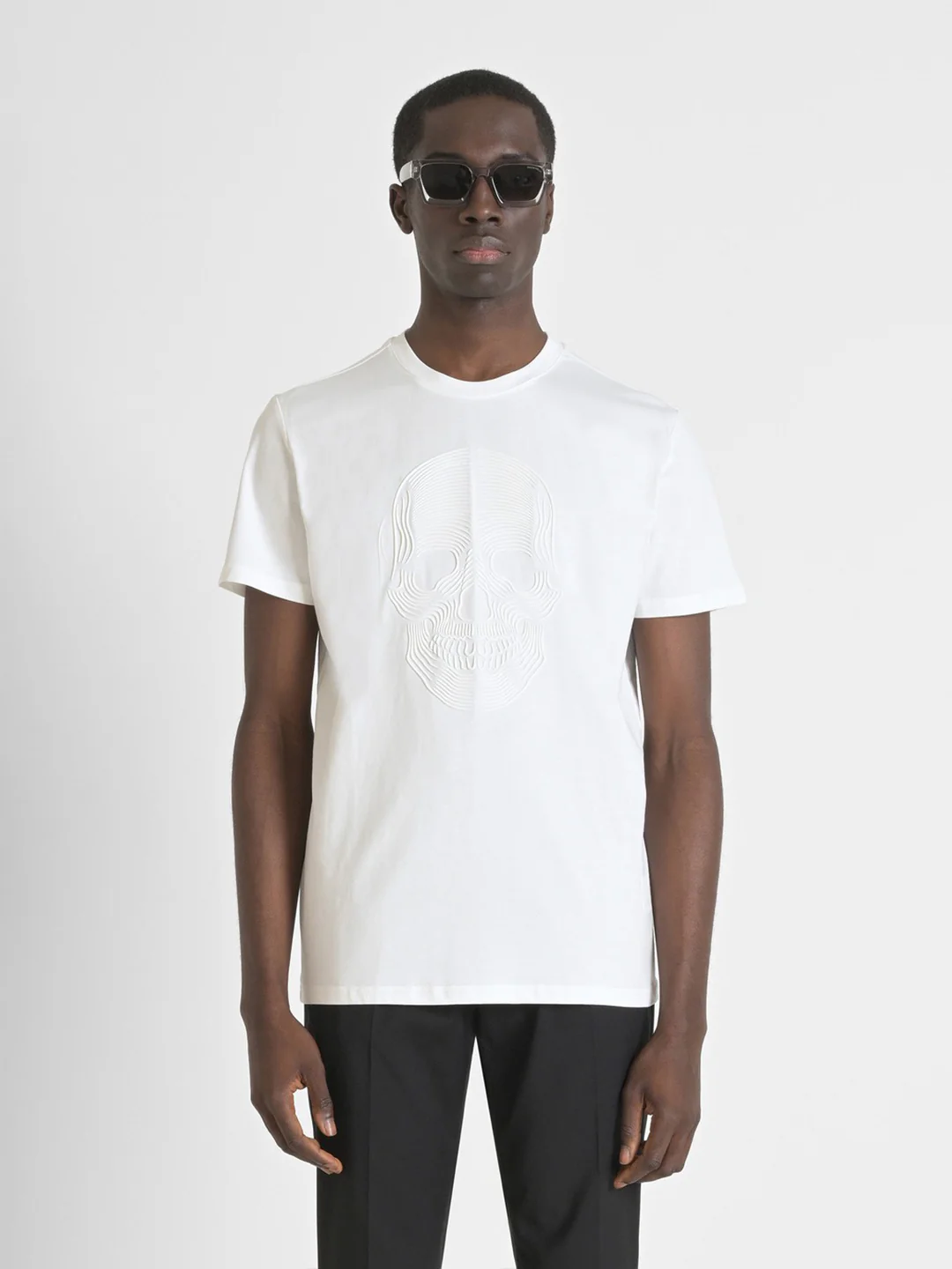 Antony Morato Mens White Round Neck Short Sleeve Embossed Skull Pattern Tshirt