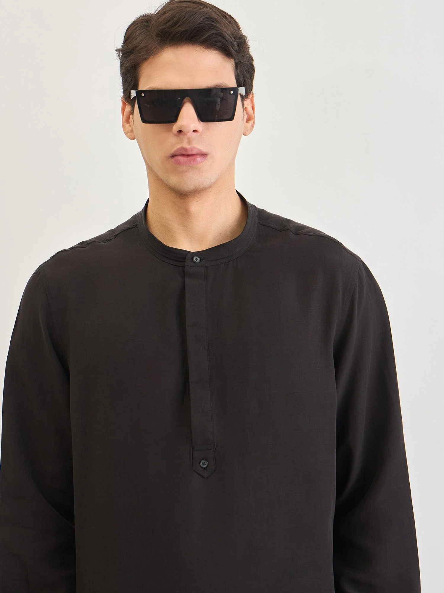 Antony Morato Men Black Solid Mandarin Collar Shirt - Image 4