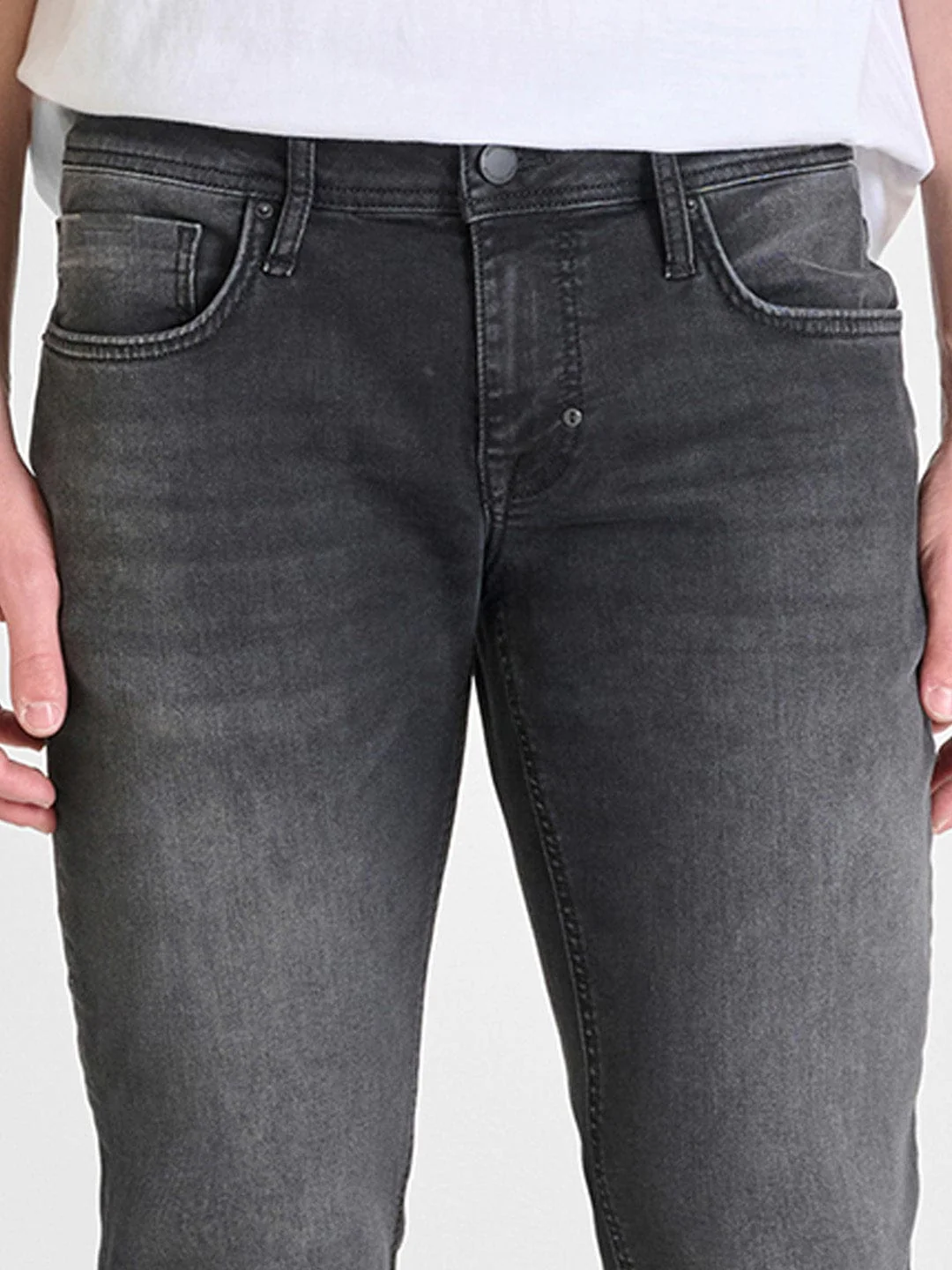 Antony Morato Men Black Tapered Fit Washed Jeans - Image 3