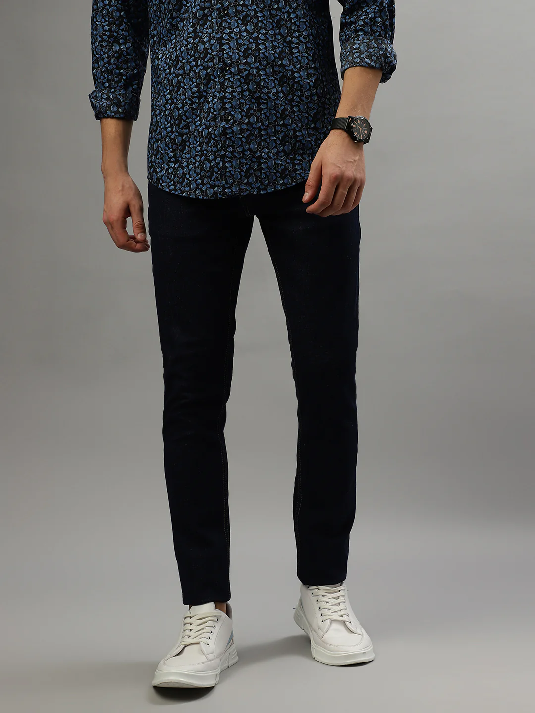 Antony Morato Men Solid Tapered Fit Jeans - Image 6