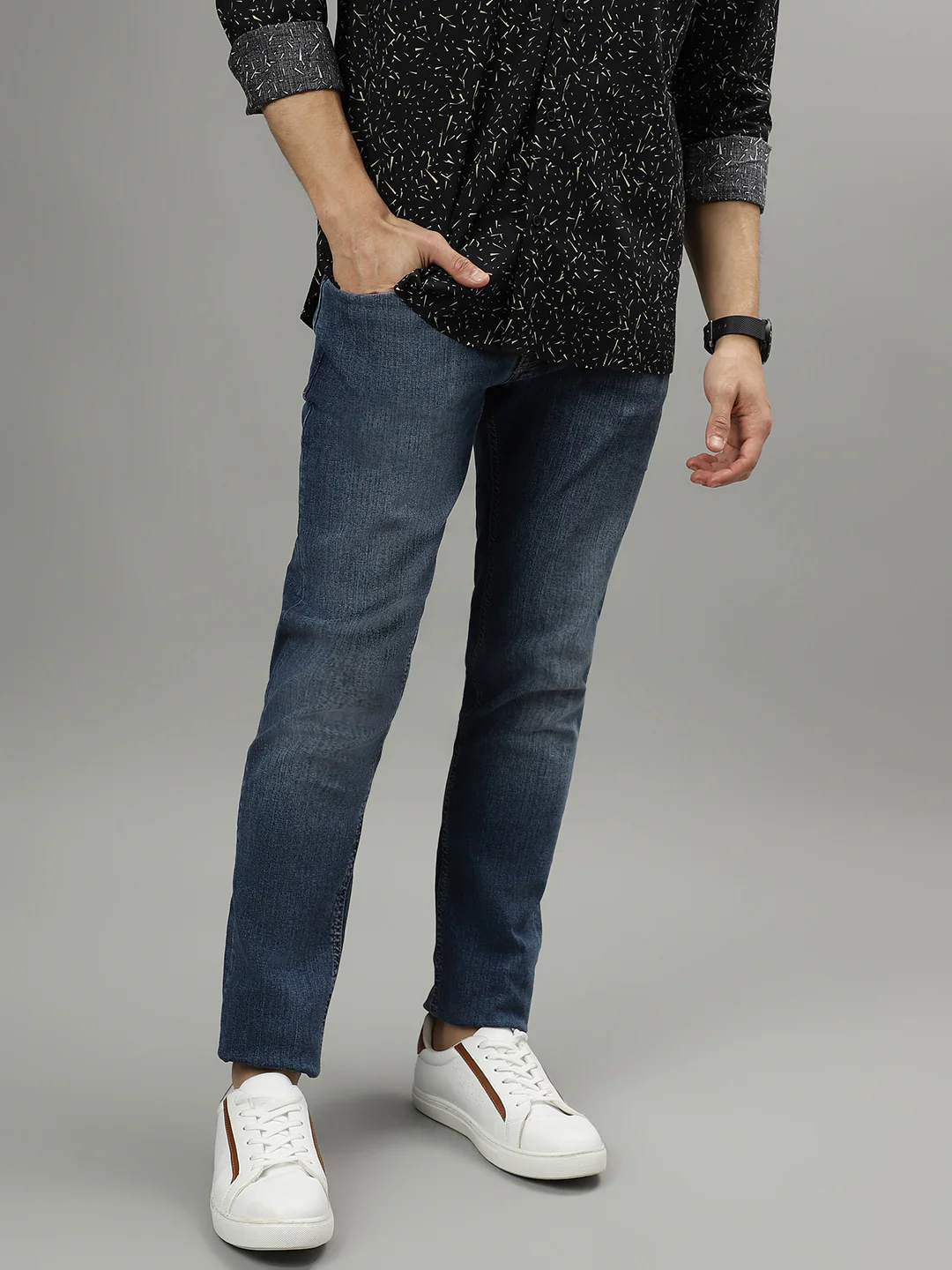 Antony Morato Men Blue Washed Mid-Rise Tapered Fit Jeans - Image 5