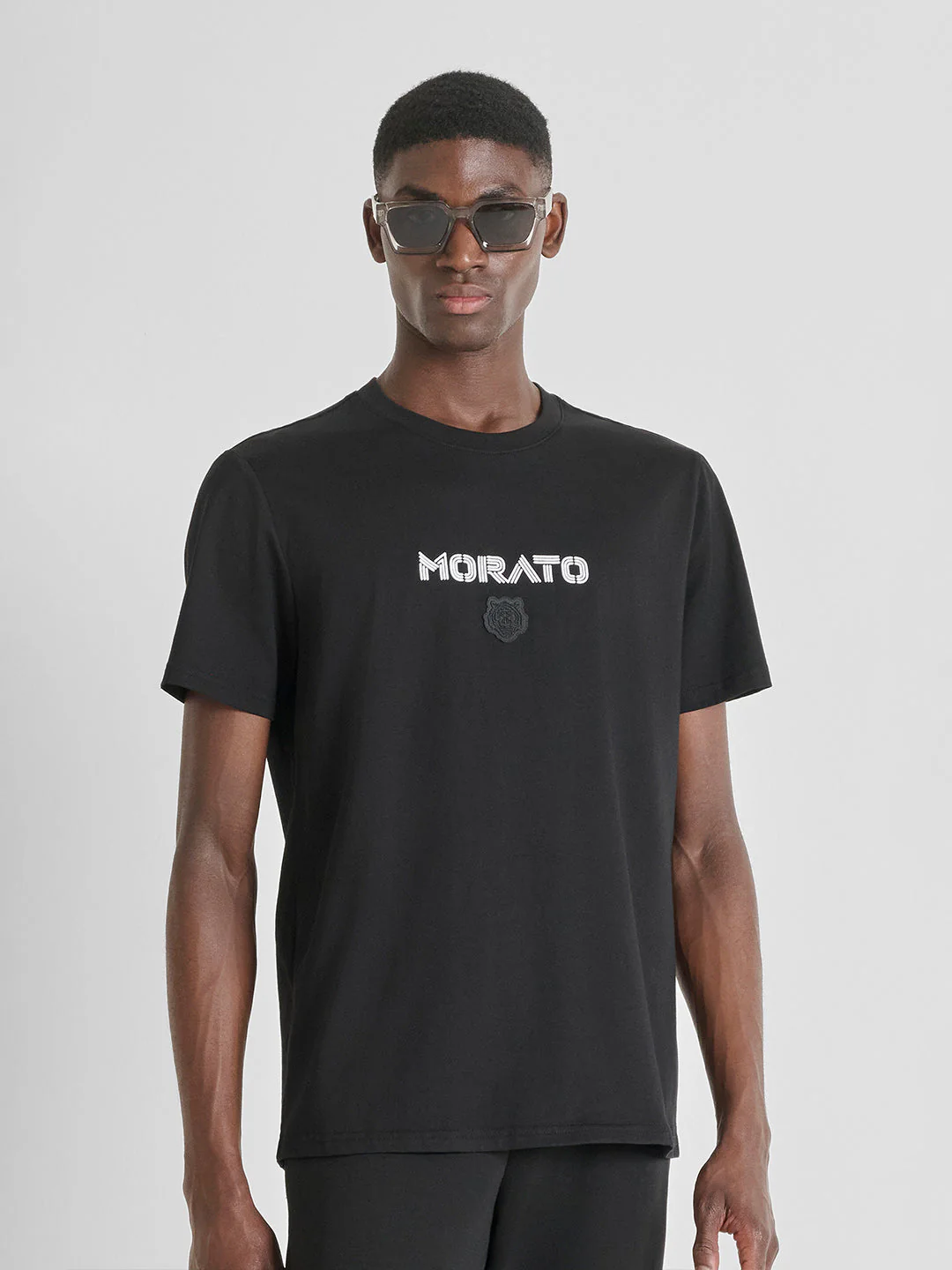 Antony Morato Men Black Solid Regular Fit Pure Cotton T-Shirt