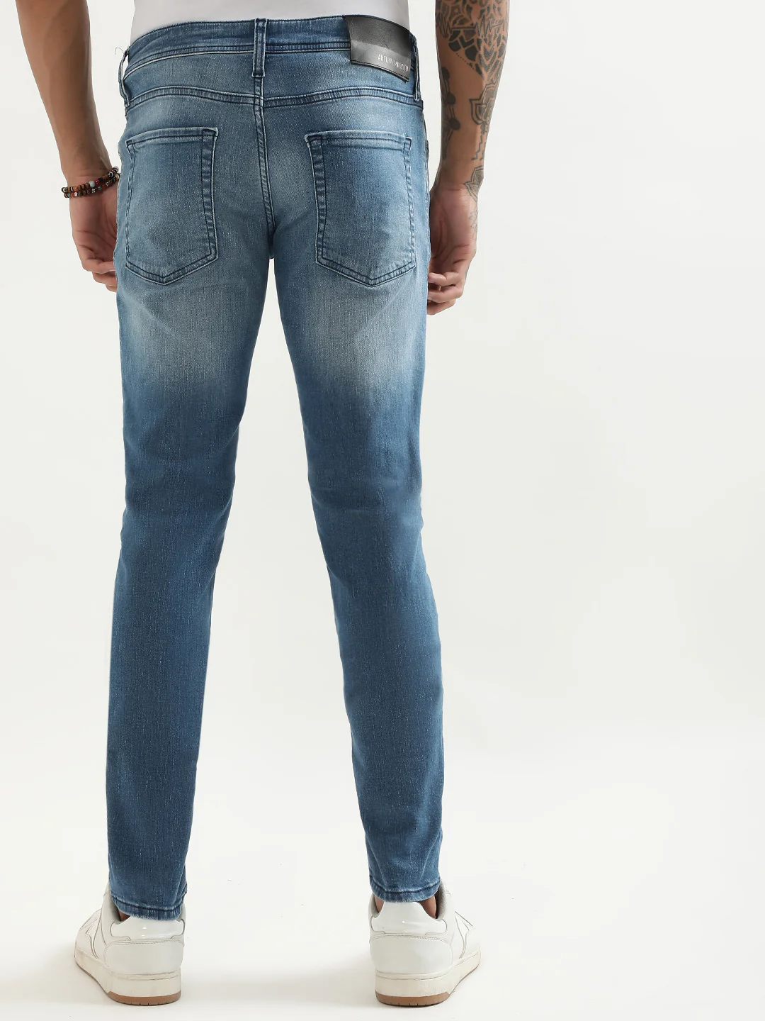 Antony Morato Men Tapered Fit Light Fade Stretchable Cotton Jeans - Image 2