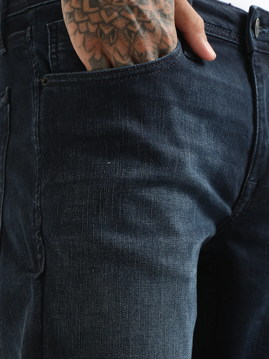 Antony Morato Men Slim Fit Cotton Light Fade Mid-Rise Stretchable Jeans - Image 5