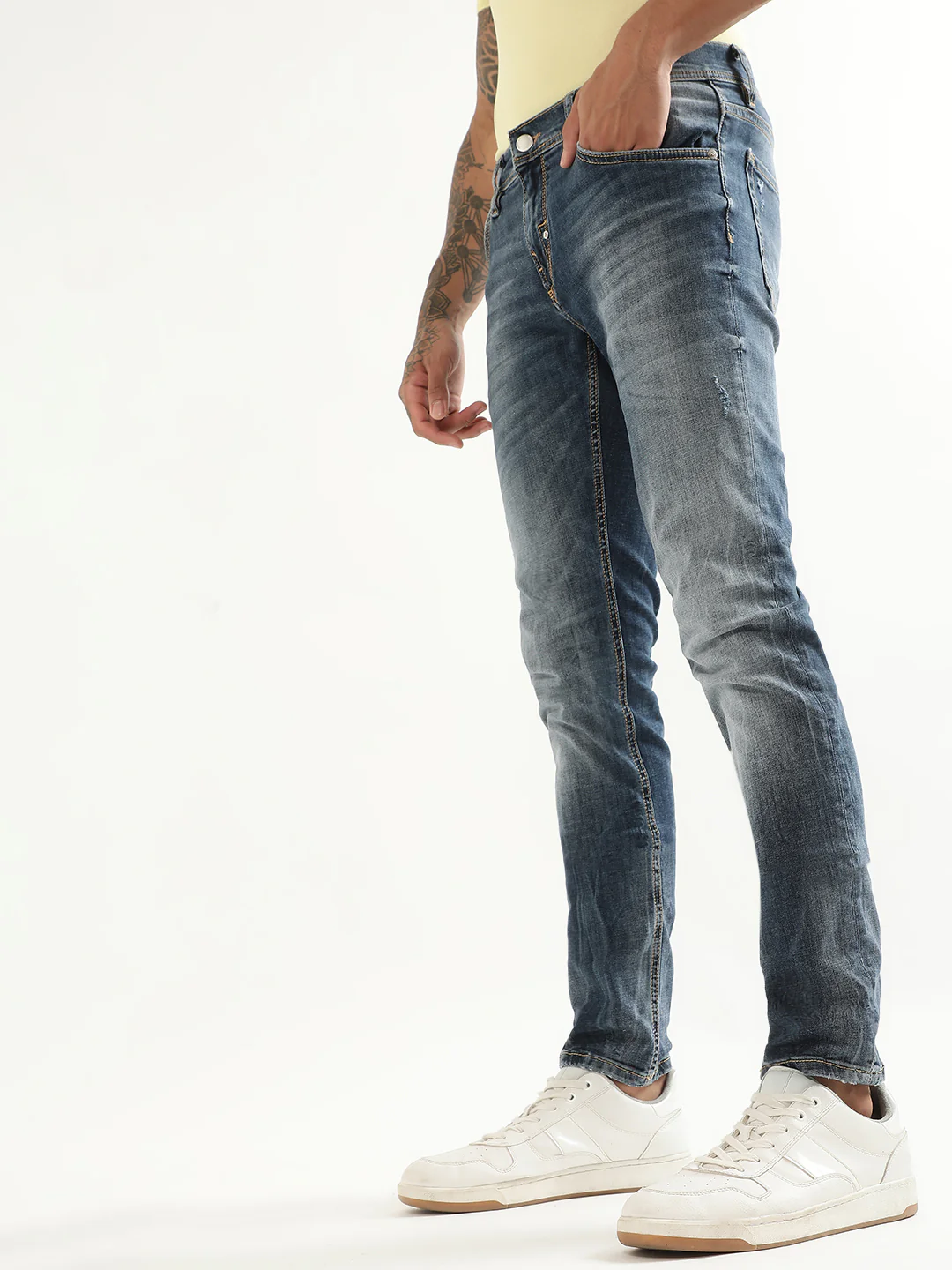Antony Morato Men Super Skinny Fit Cotton Heavy Fade Crinkle Stretchable Jeans - Image 3