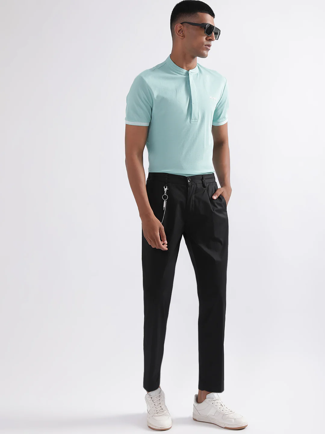 Antony Morato Men Tapered Fit Mid-Rise Cotton Trouser - Image 5