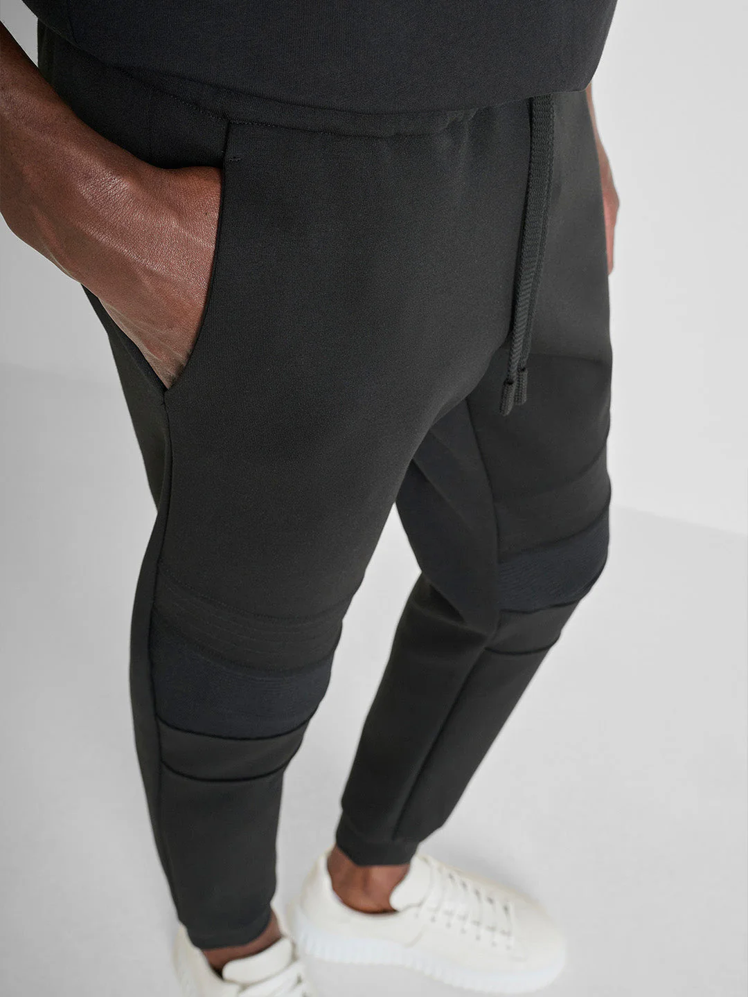 Antony Morato Men Black Solid Slim Fit Sweatpant - Image 4