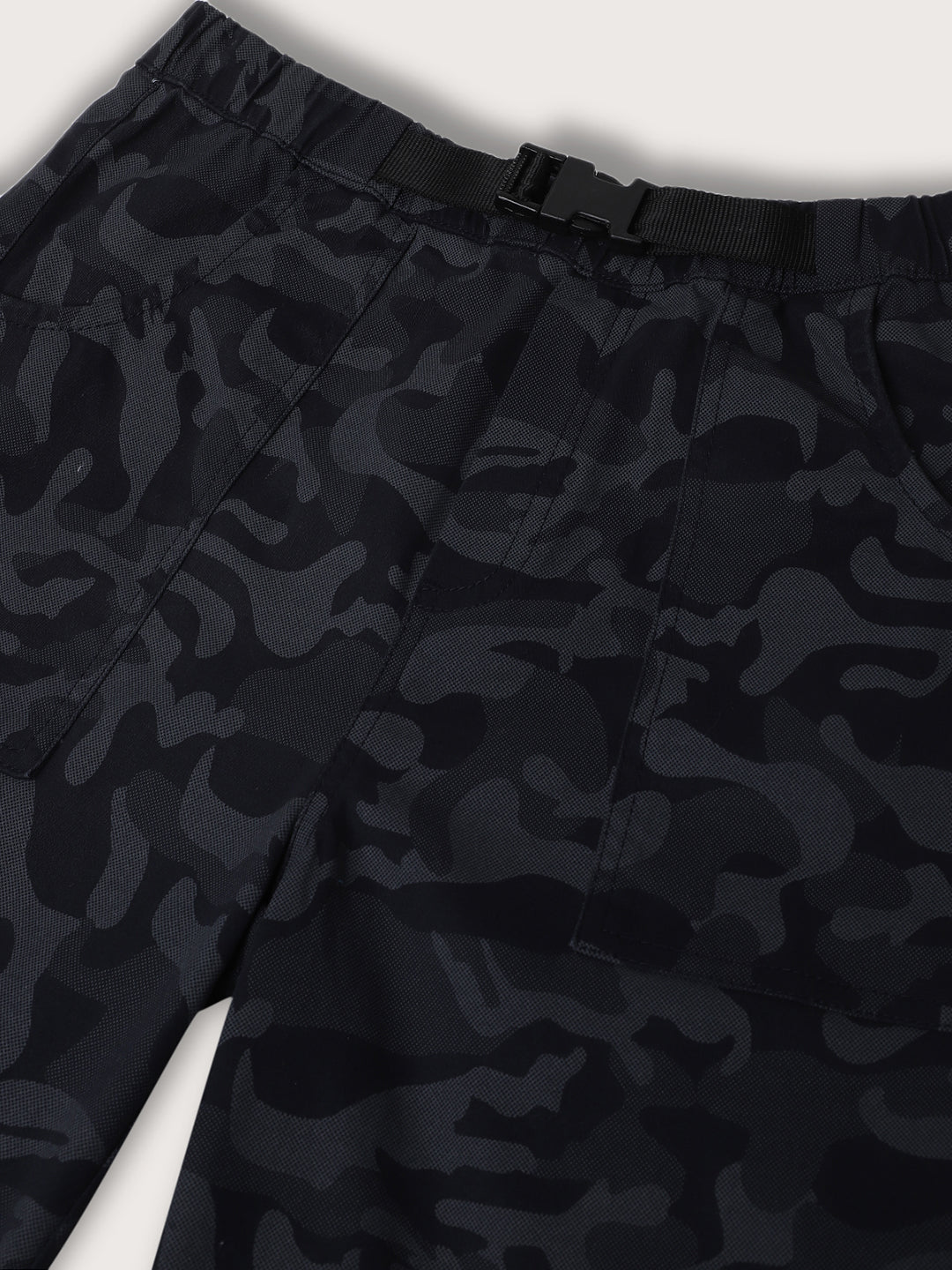 Blue Giraffe Boys Black Printed Regular Fit Shorts - Image 5