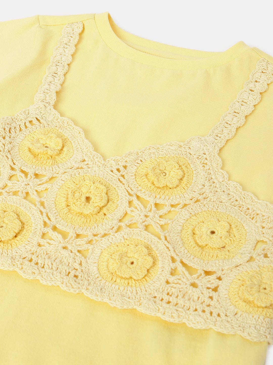 Blue Giraffe Girls Yellow Round Neck Tshirt - Image 3