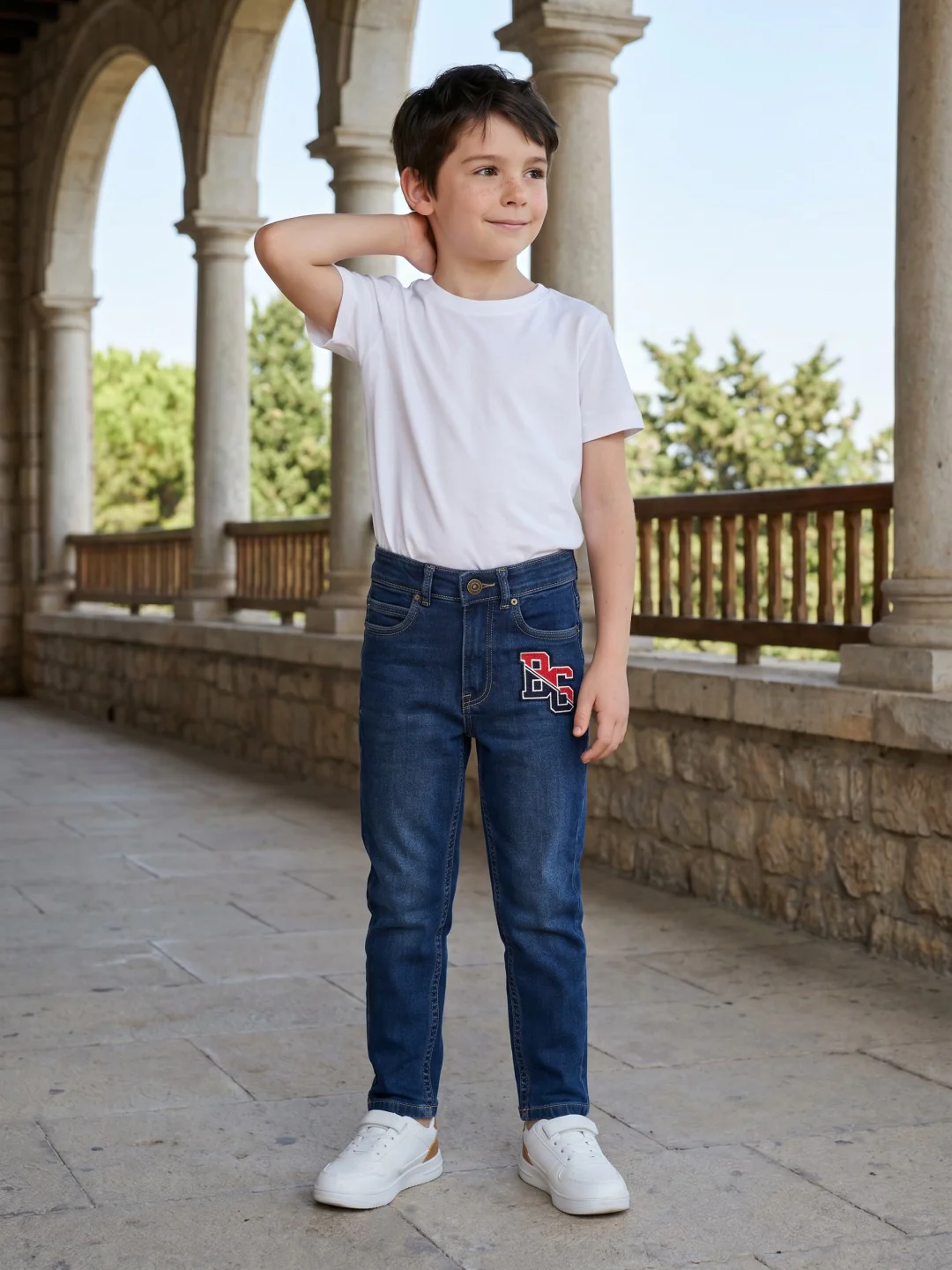 Blue Giraffe Boys Blue Carrot Fit Solid Jeans