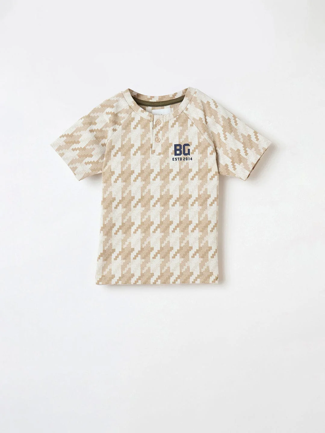 Blue Giraffe Boys White Solid Tshirt - Image 2