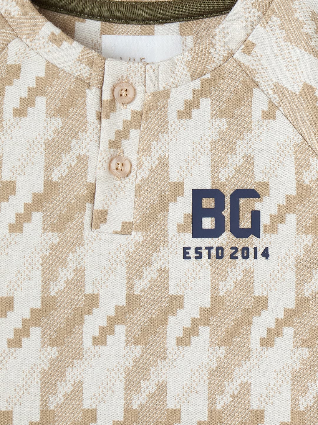 Blue Giraffe Boys White Solid Tshirt - Image 4