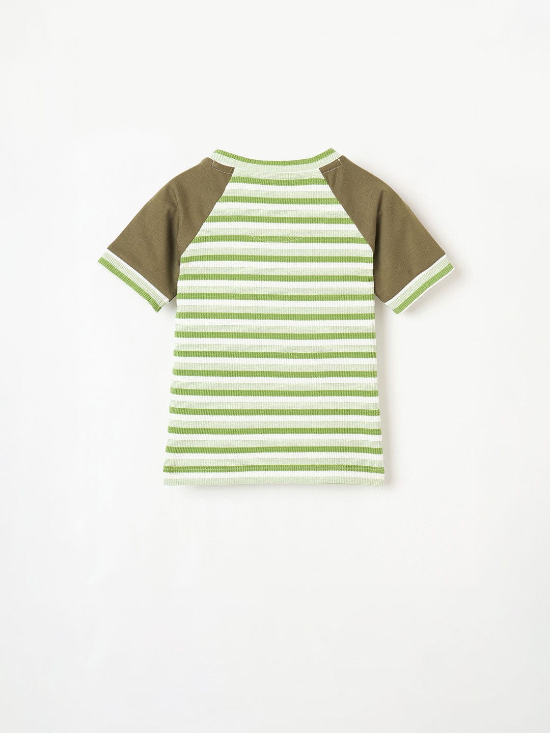 Blue Giraffe Boys Green Tshirt - Image 3