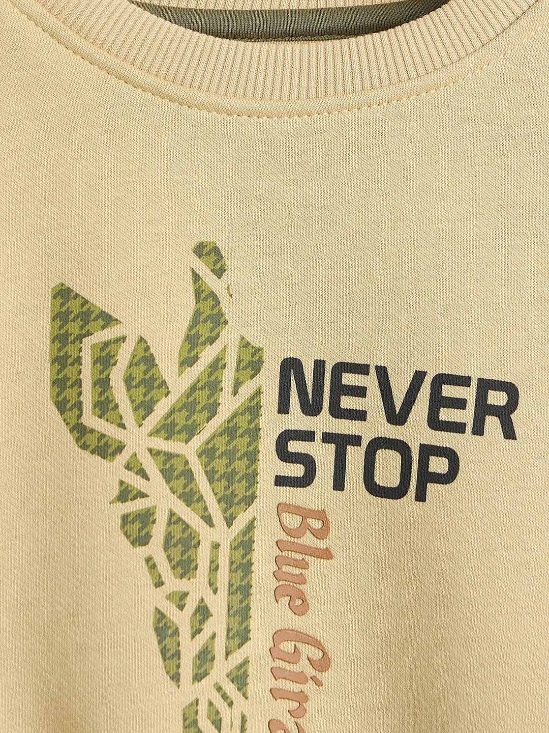 Blue Giraffe Boys Regular Fit Cream Printed Sweatshirt - Image 3