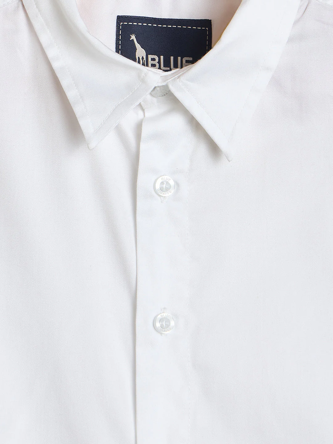 Blue Giraffe Boys White Solid Regular Fit Pure Cotton Shirt - Image 4