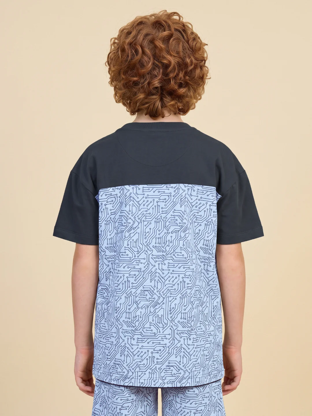 Blue Giraffe Boys White Printed Boxy Fit Pure Cotton T-Shirt - Image 3