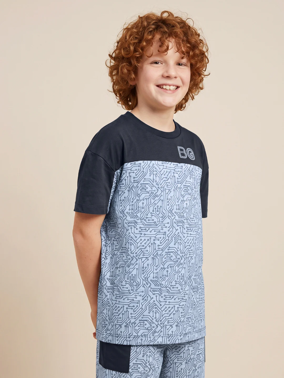 Blue Giraffe Boys White Printed Boxy Fit Pure Cotton T-Shirt - Image 4