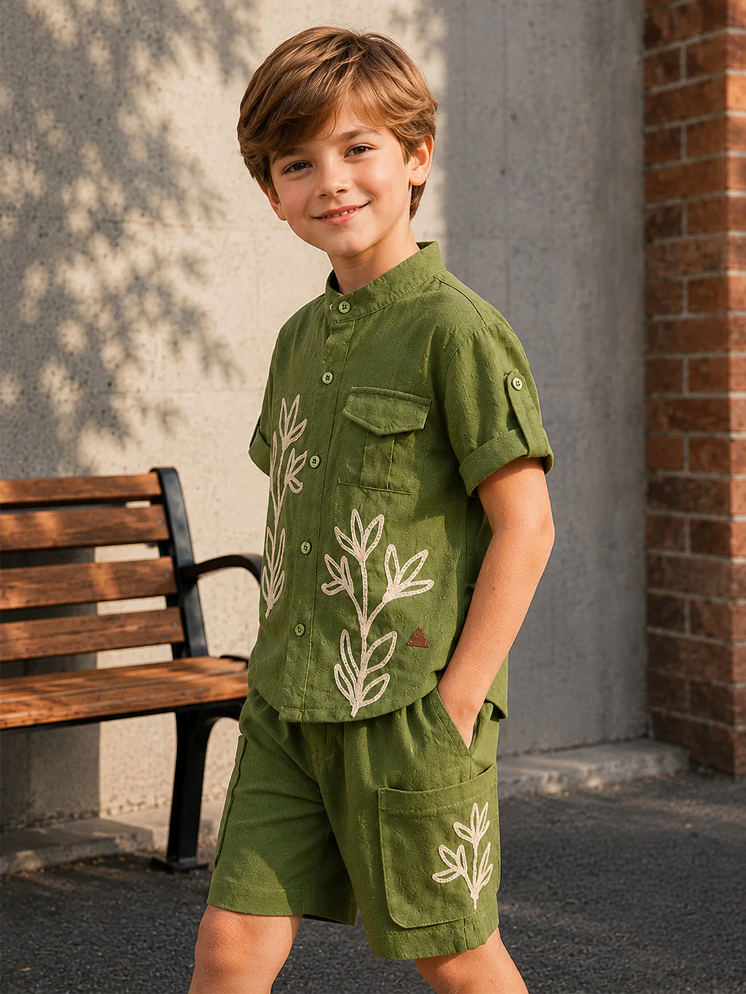Blue Giraffe Boys Olive Green Embroidered Regular Fit Pure Cotton Shirt