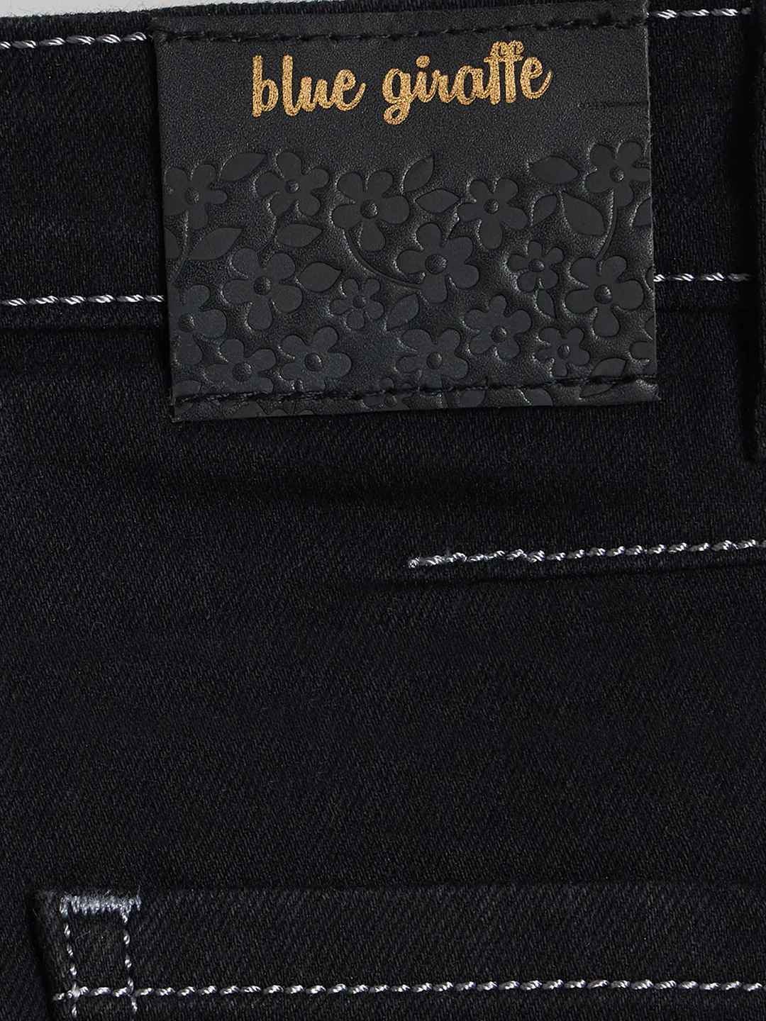Blue Giraffe Blue Solid Stretchable Barrel Fit Jeans - Image 5