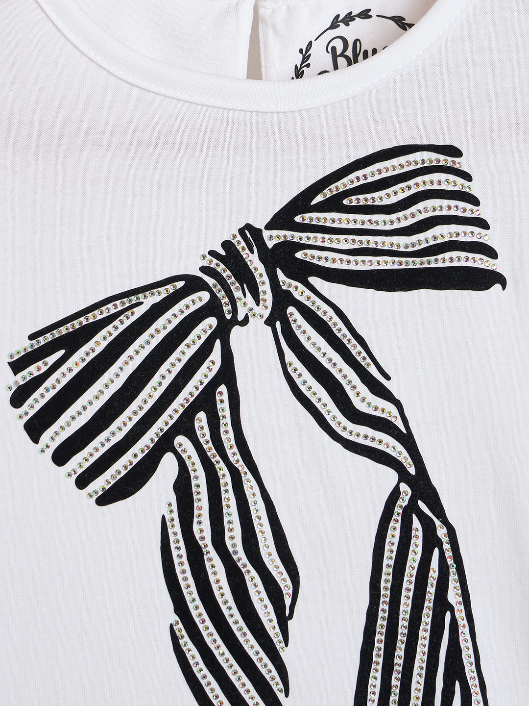 Blue Giraffe Girls White Embellished Regular Fit Pure Cotton T-Shirt - Image 4
