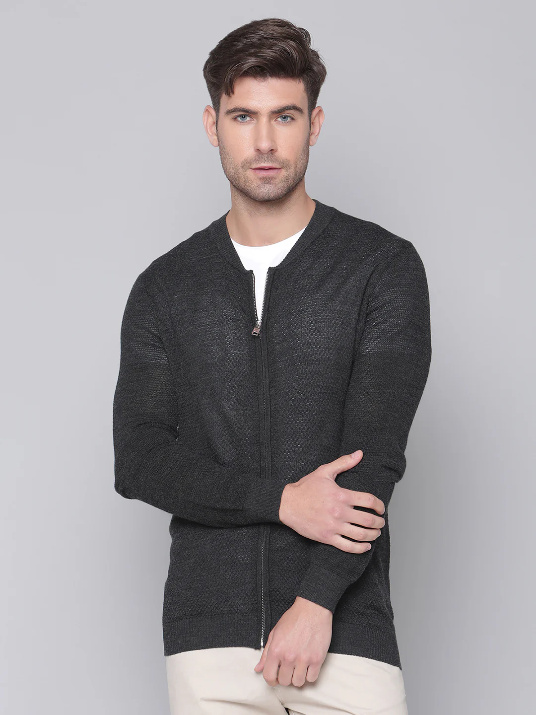 Bruun & Stengade Men Grey Solid Round Neck Sweater