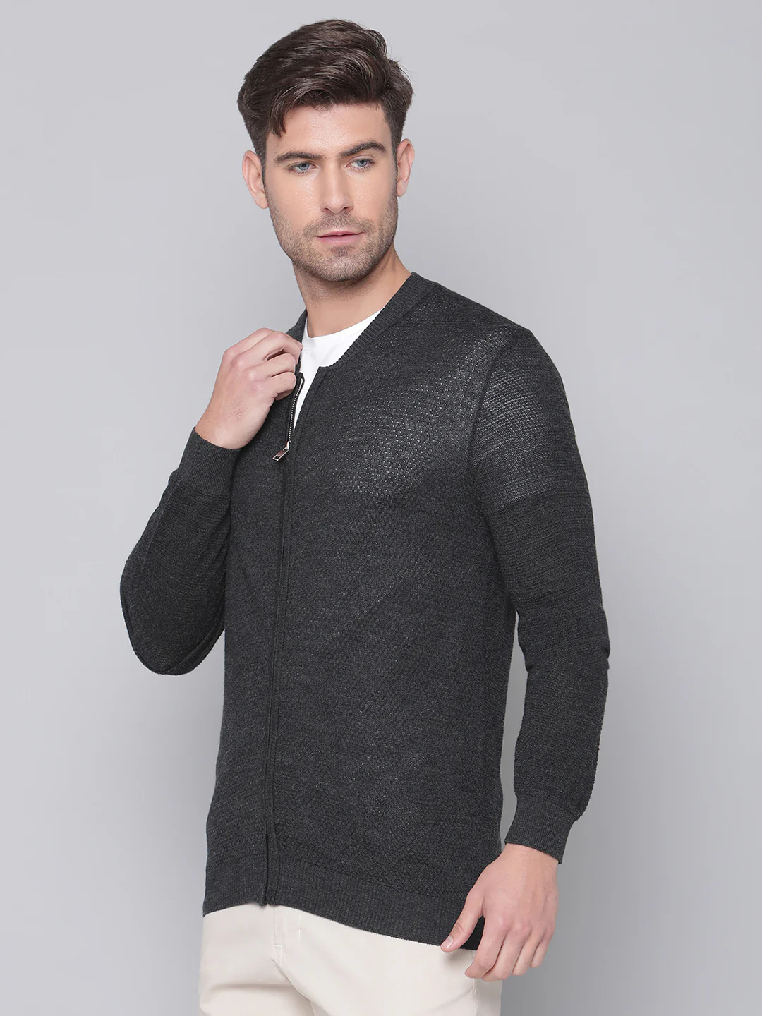 Bruun & Stengade Men Grey Solid Round Neck Sweater - Image 3
