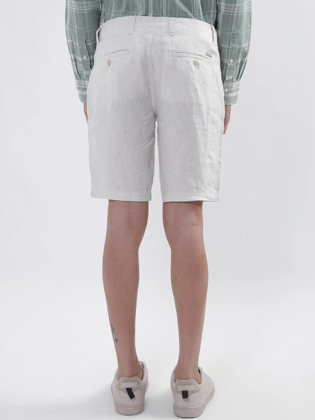 Bruun & Stengade Men Beige Solid Regular Fit Shorts - Image 4