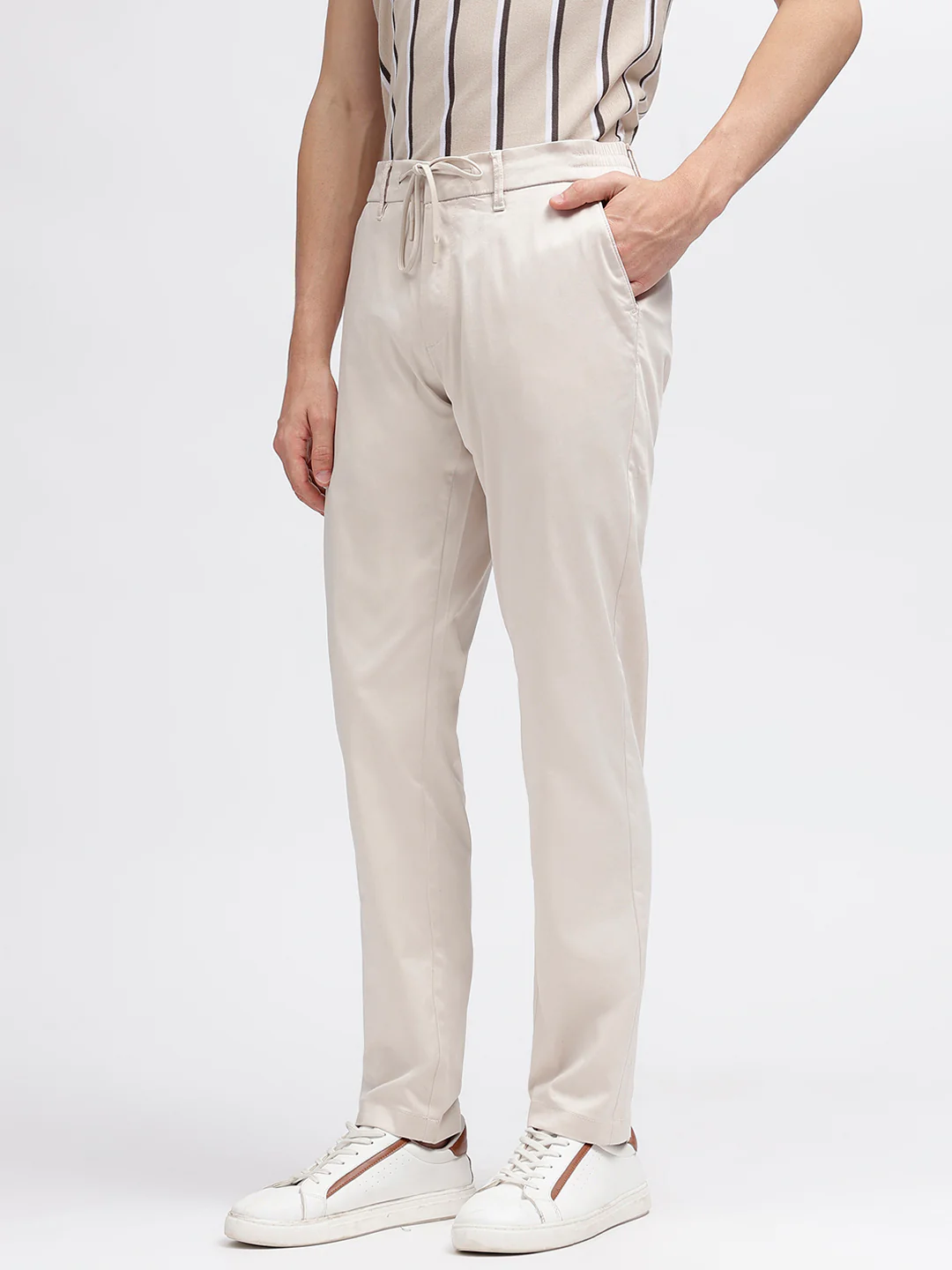 Bruun & Stengade Men White Solid Regular Fit Trouser - Image 2