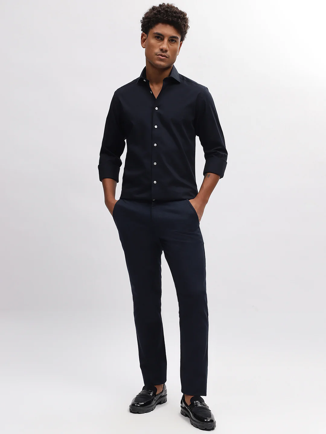 Bruun & Stengade Men Blue Solid Cutaway Collar Full Sleeves Shirt - Image 5