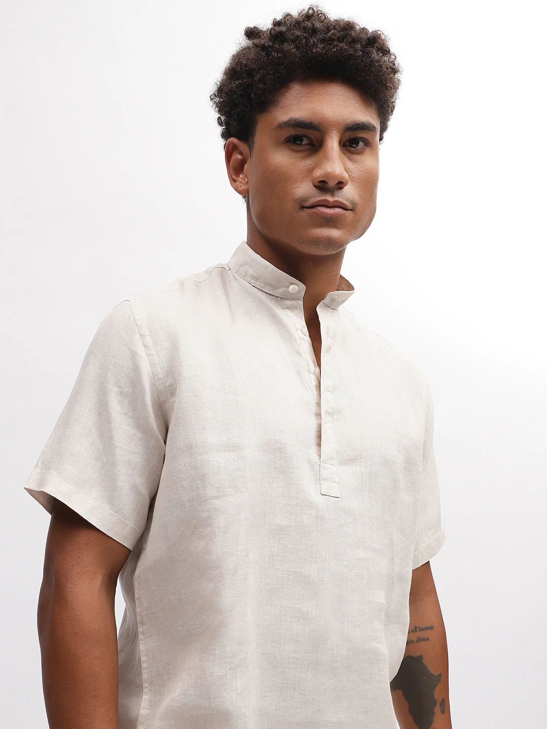Bruun & Stengade Men Beige Solid Band Collar Short Sleeves Shirt - Image 2