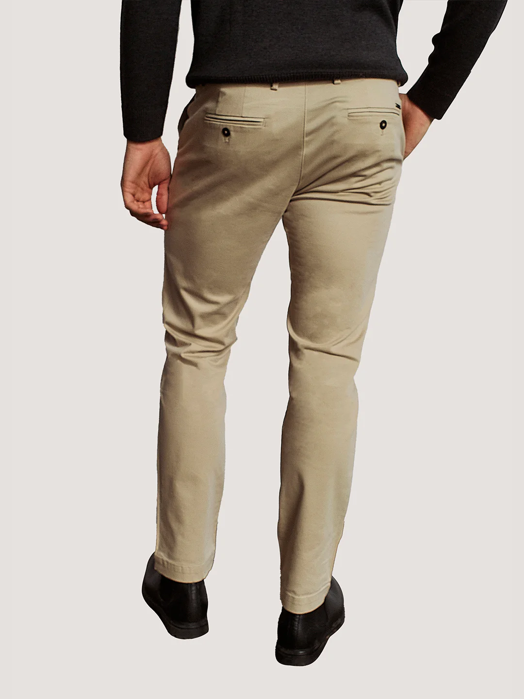 Bruun & Stengade Men Beige Solid Regular Fit Flat-Front Trouser - Image 3