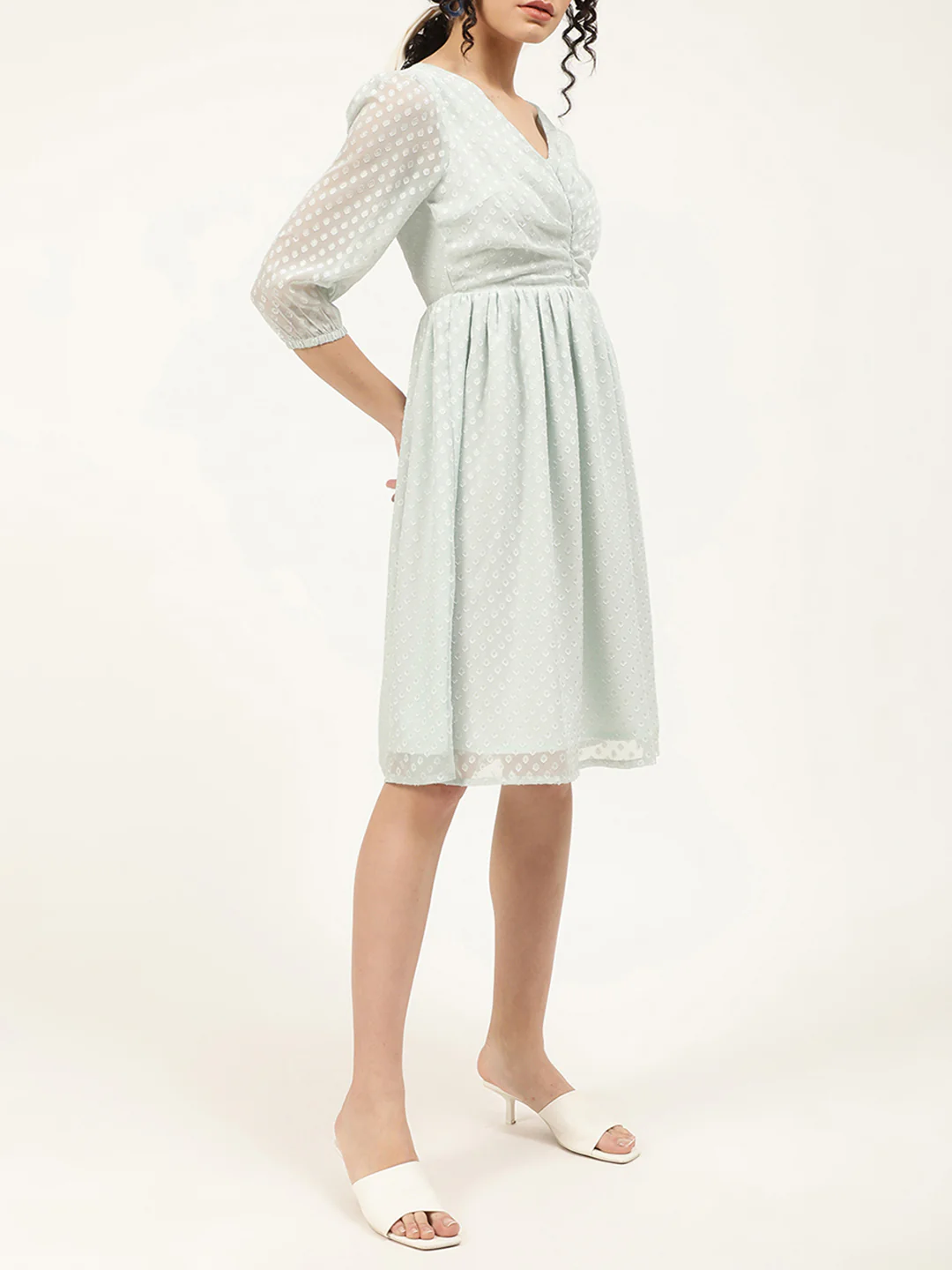 Centre Stage Women Green Self Design V Neck Dress - Image 4