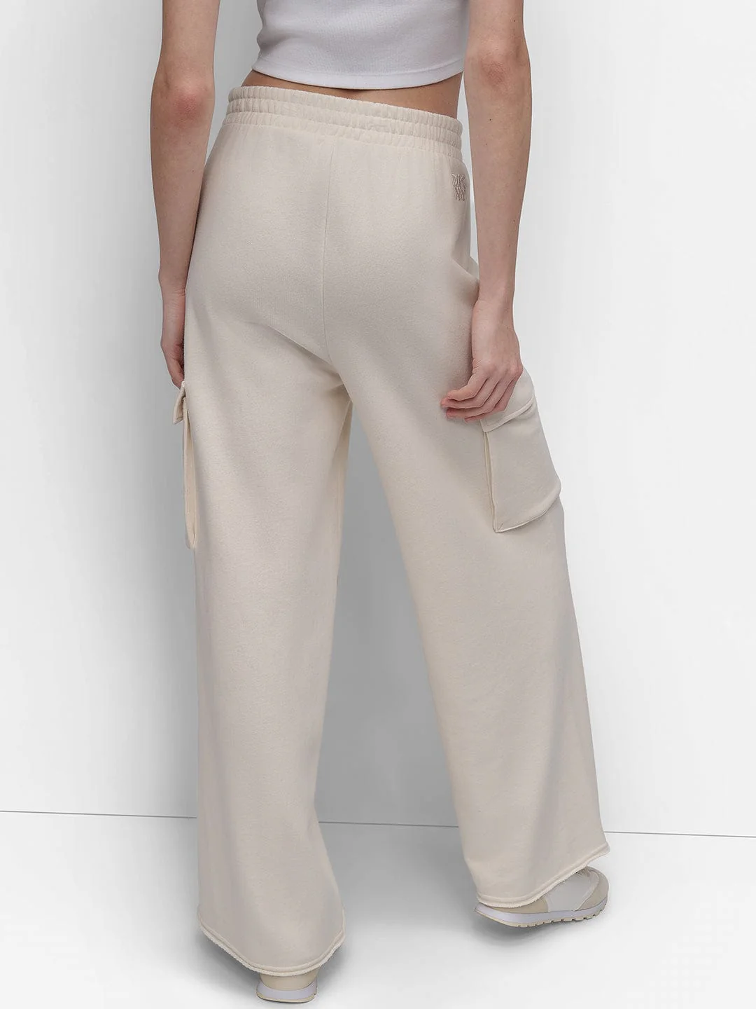DKNY Women Cream Oversized Fit Solid Trouser - Image 3