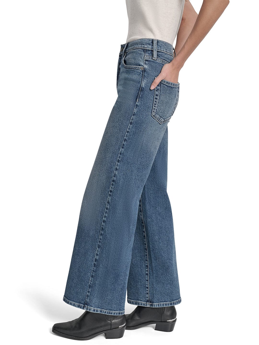 DKNY Women Blue Flared Washed Jeans - Image 6