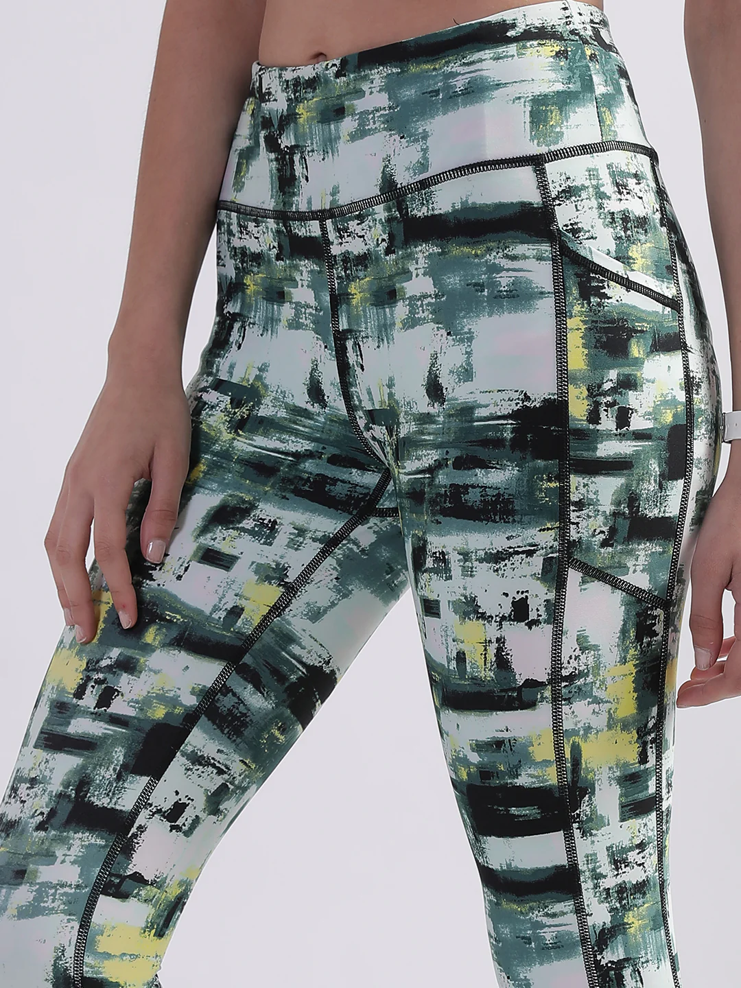 DKNY Women Multi Printed Fitted Leggings - Image 6