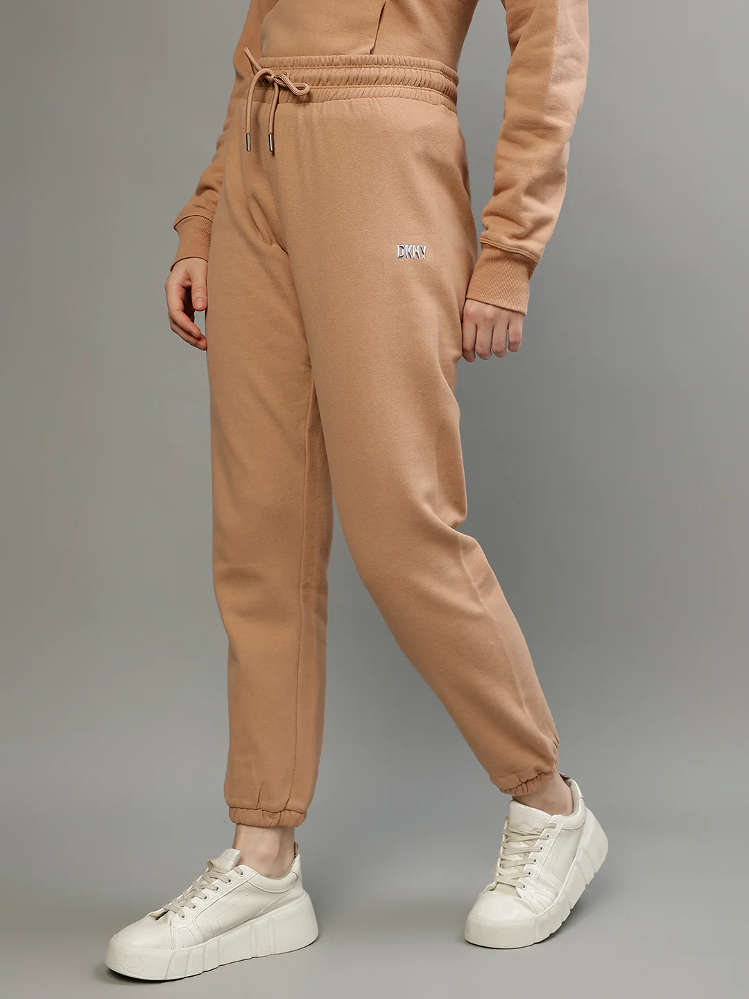 Dkny Women Solid Regular Fit Sweatpant - Image 3