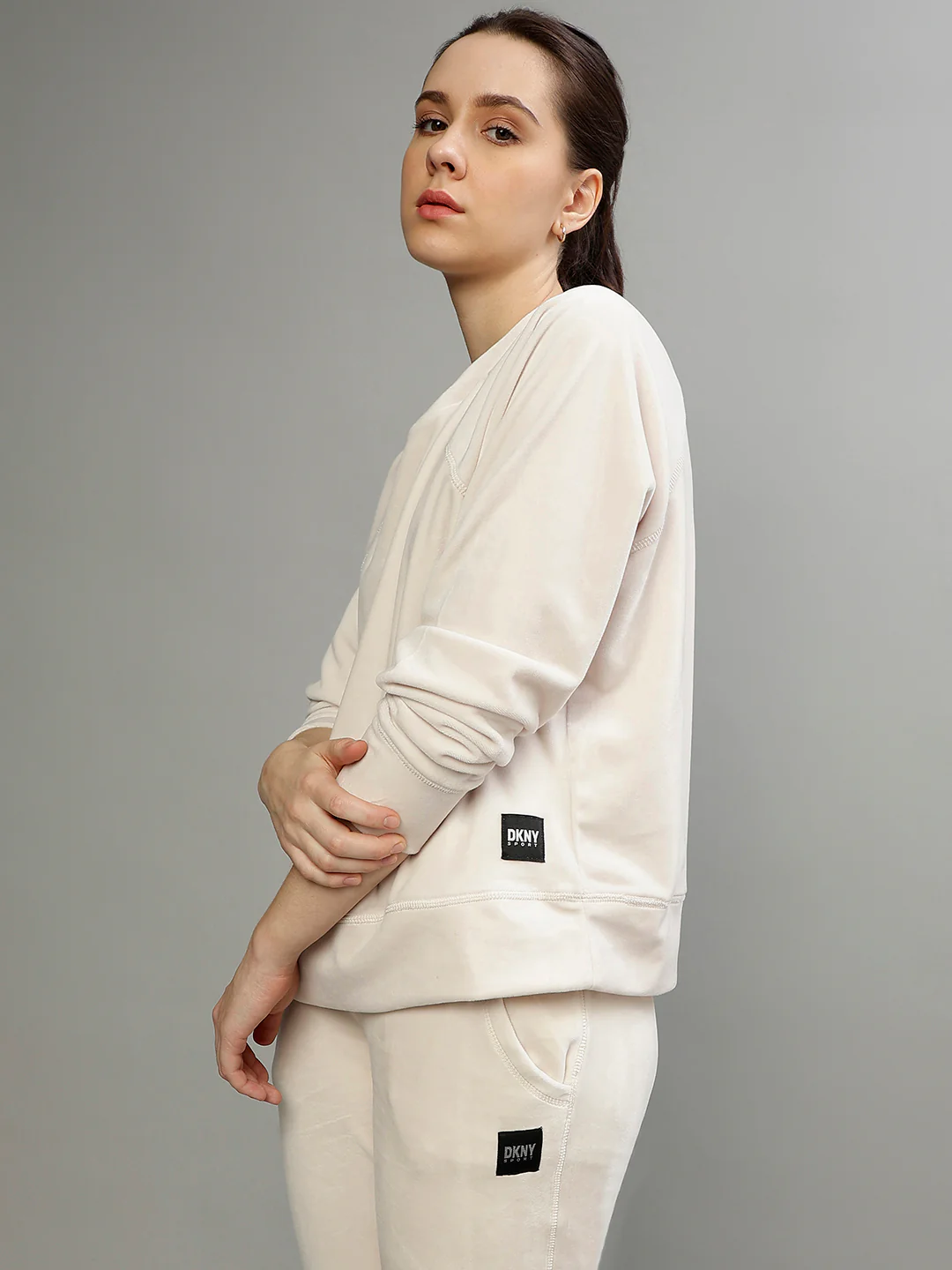Dkny Women Solid Round Neck Full Sleeves Sweatshirt - Image 3